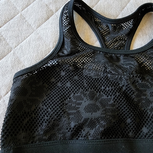 ⭐4/$20 Zyia Black Mesh Sports Bra - Picture 4 of 6